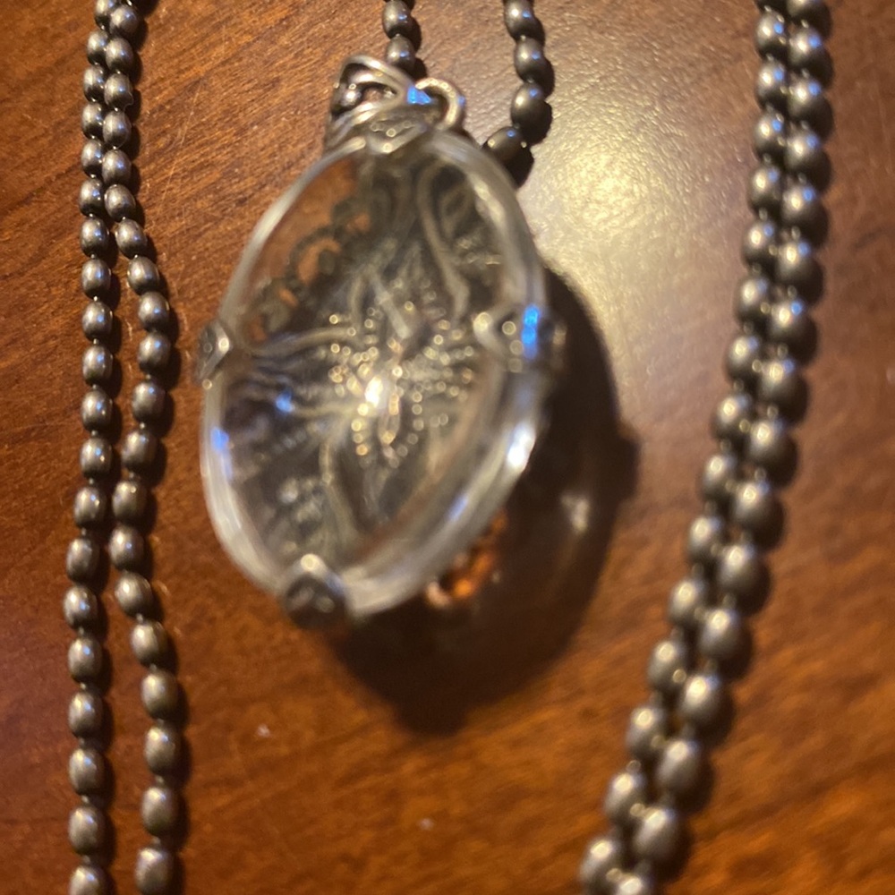 Silpada. S2267 reversible pendant sterling Silver Pendant Necklace - Picture 8 of 8